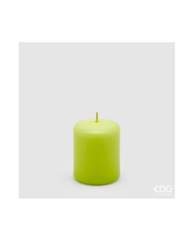 Candela moccolo classica h. 7.5 cm diam. 6 durata 28 ore. col. verde chiaro.