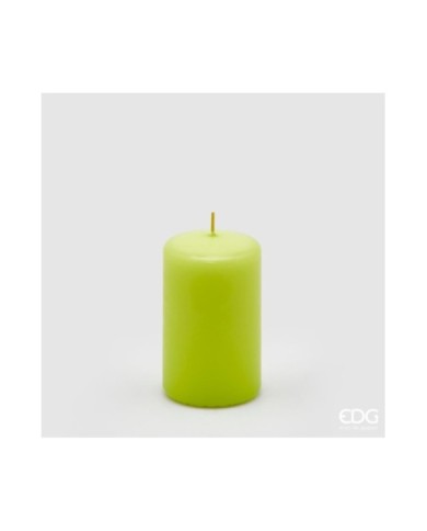 Candela moccolo classica h. 10 cm diametro 6 durata: 32 ore. col. verde chiaro.