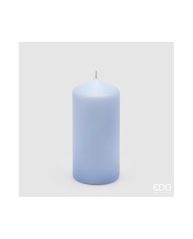 Candela moccolo classica h. 15 cm diam. 6.8 durata 60 ore. col. blu chiaro.