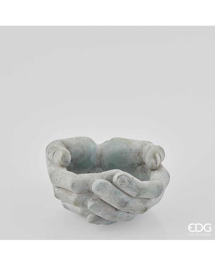 vaso effetto cemento "mani a coppa". alt. 12 diam. 24 col. grigio chiaro.
