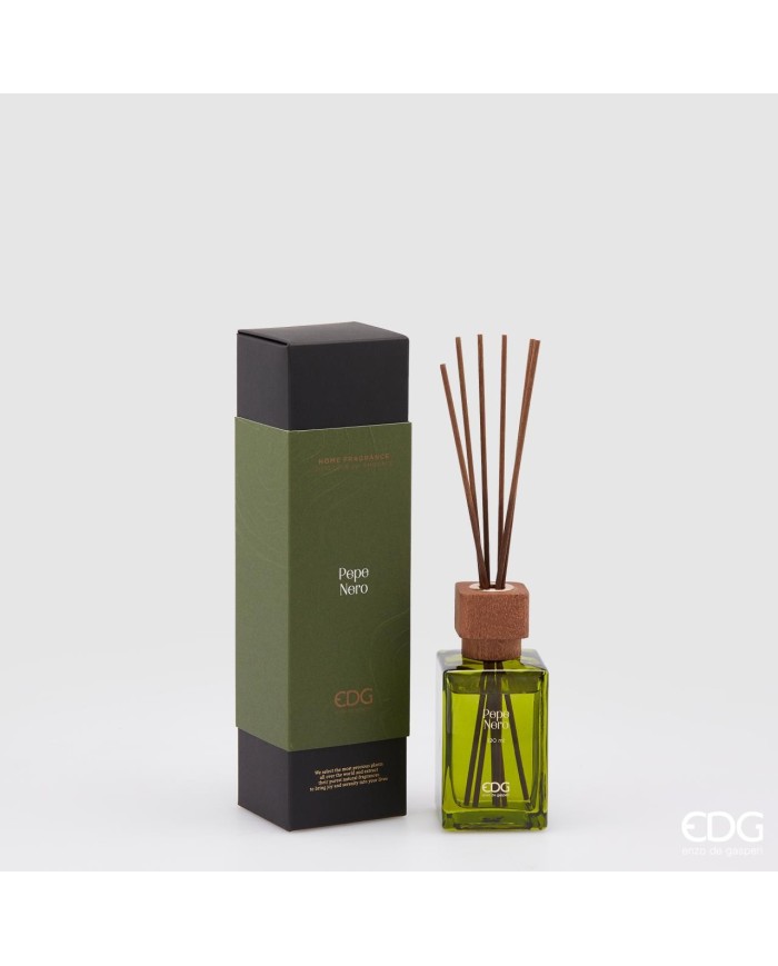 Profumatore bottiglia con tappo in legno. 120 ml. bastoncini inclusi. essenza: pepe nero-