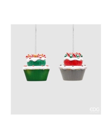 Decoro cup cake. clay. 2 modelli h. 6.5 col. verde/rosso (il prezzo fa riferimento al singolo pezzo)