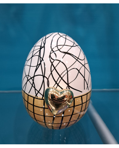 uovo ceramica, col. bianco/nocciola, con cuore oro, h. 12 cm uovo ceramica, col. bianco/nocciola, con cuore oro, h. 12 cm